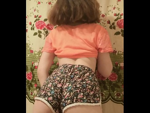 ❤️ Секси младо бебе кое ги соблекува шорцевите пред камера Домашно порно на порно mk.wassell.ru ❌️❤