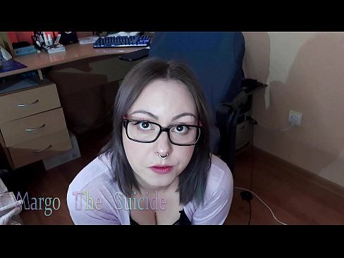 ❤️ Секси девојка со наочари длабоко го цица дилдото на камерата Домашно порно на порно mk.wassell.ru ❌️❤